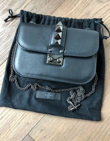 Valentino Garavani Small Lock Noir