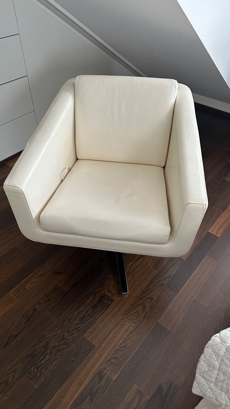Poltrone: FSM-Möbel Pavo ; Designer Markus Hartmann – Usato da Oetwil am See venduto da Bigrico 2