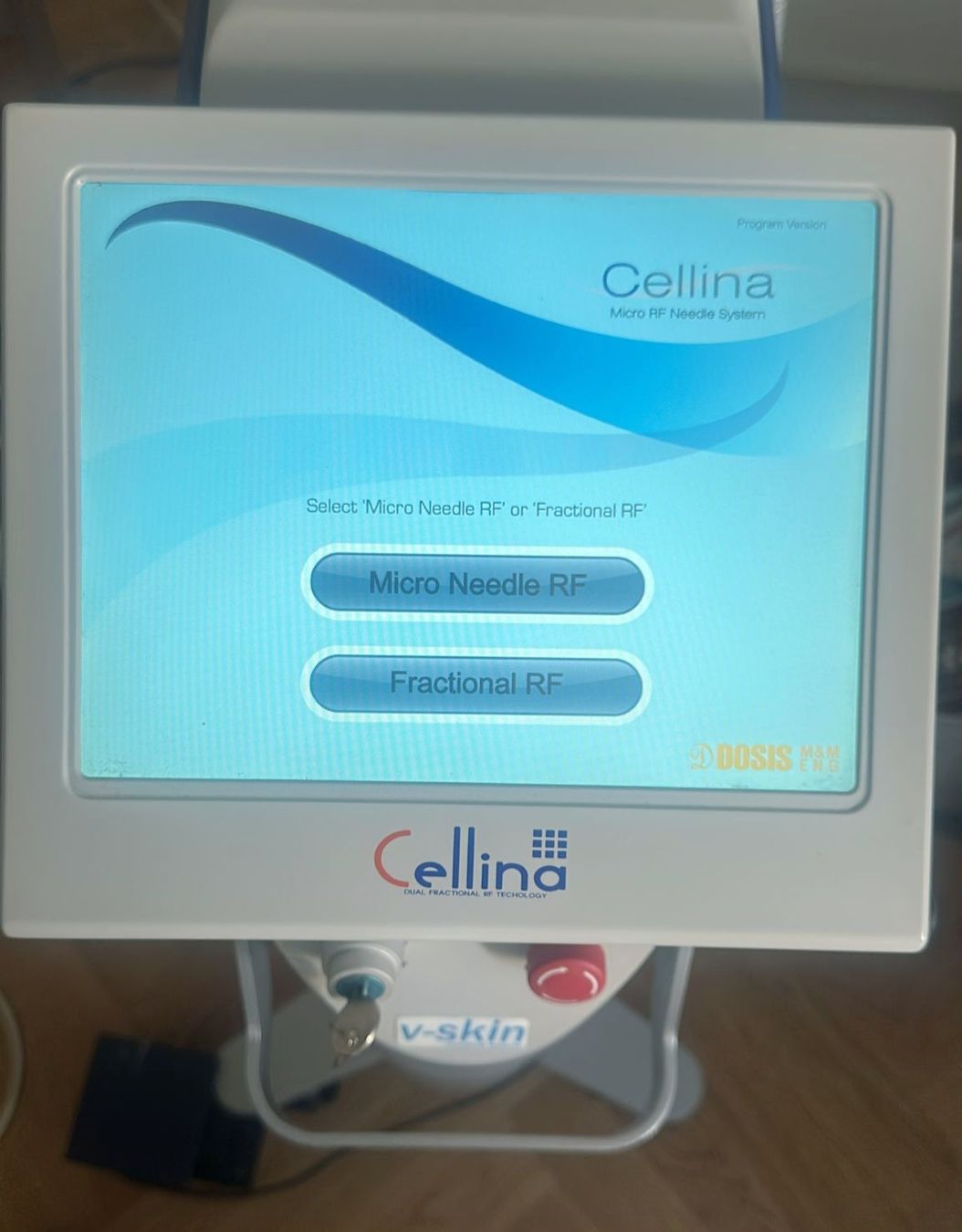 Attrezzature mediche: Cellina Micro RF V-Skin Needel System - Top Zustand – Usato da St. Gallen venduto da CaliSunshine 2