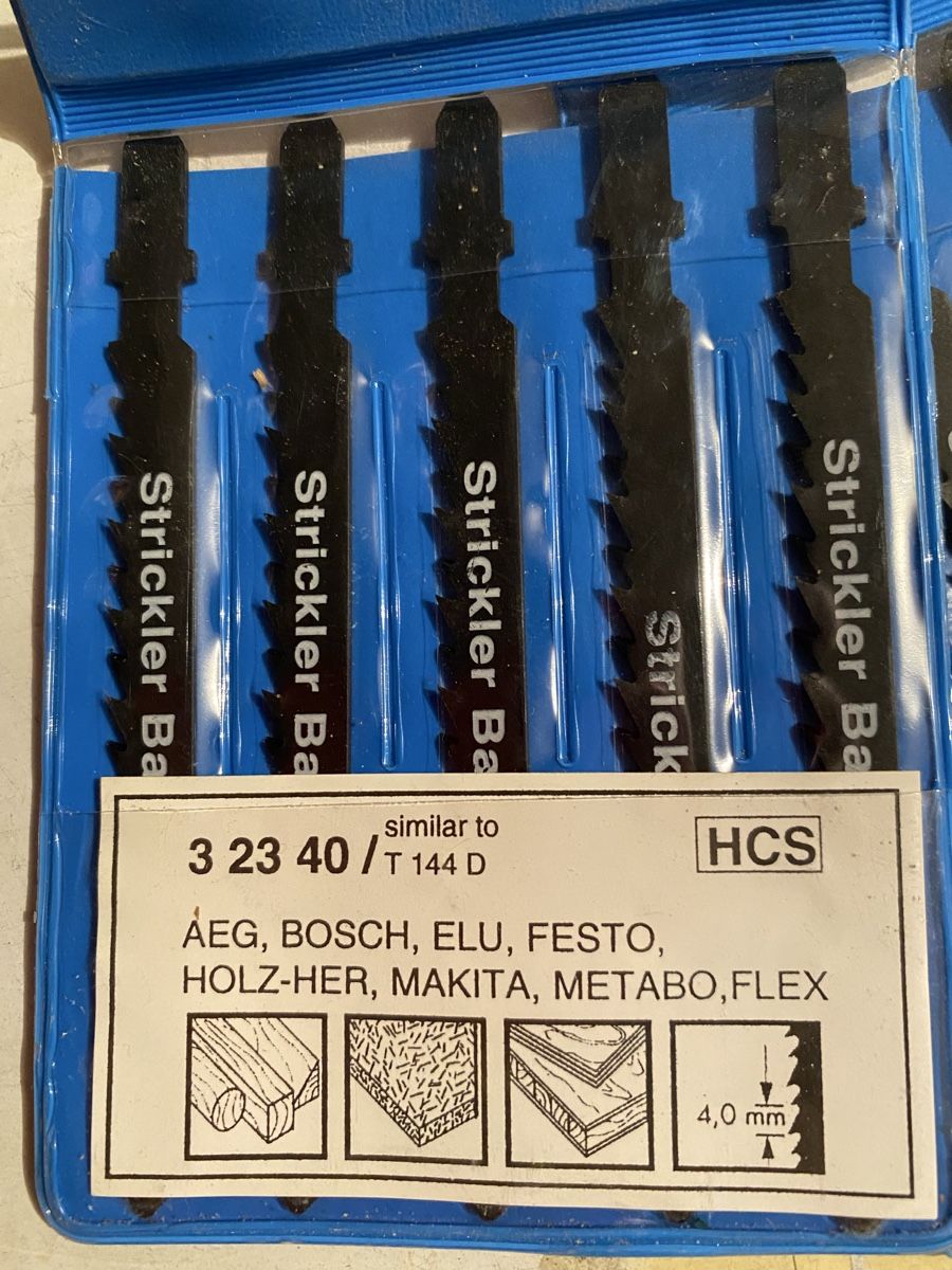 Tous les outils: Box mit Werkzeug – D'occasion à emmenbrücke par hebi03 3