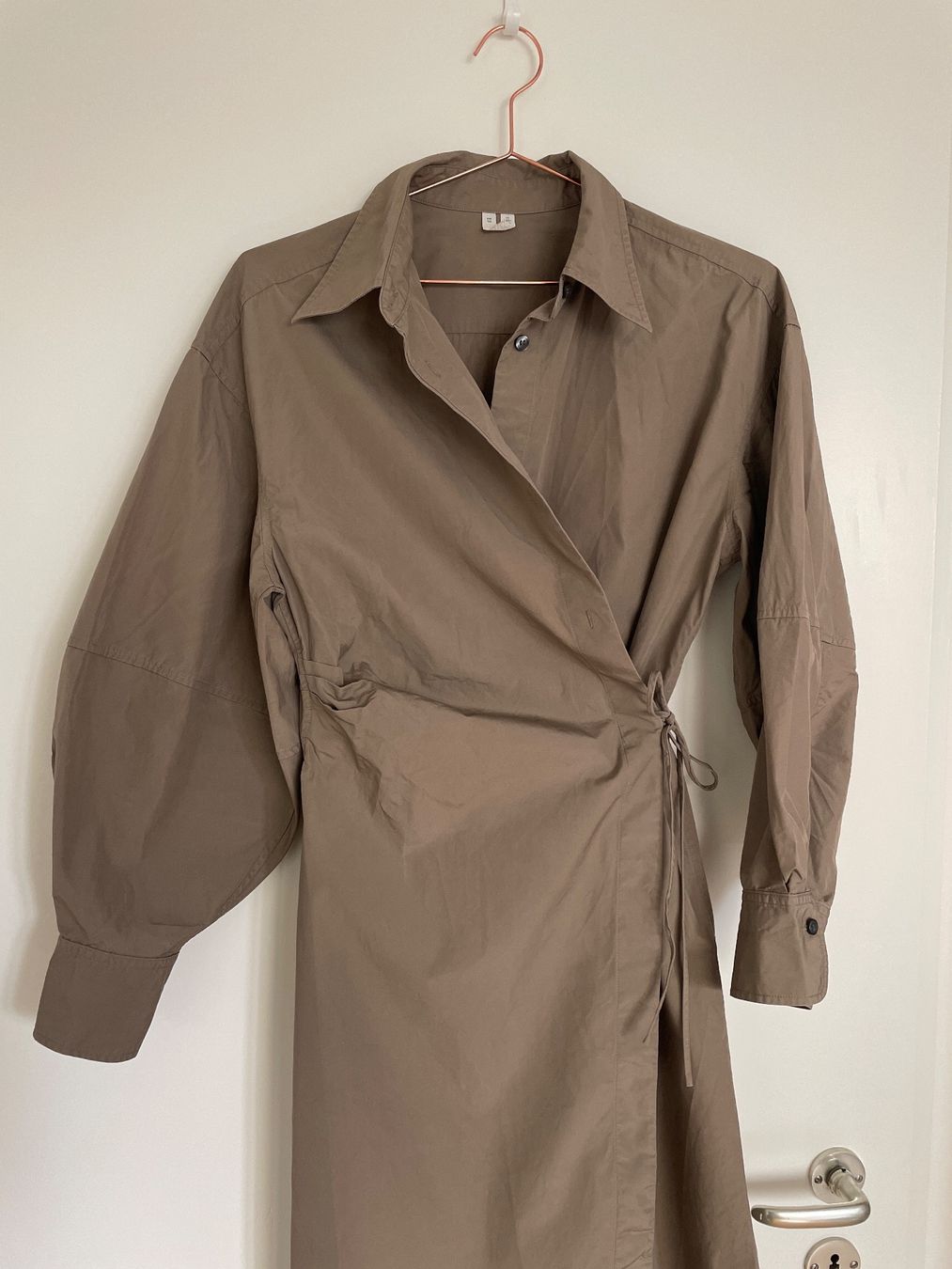 Arket Vestiti: Arket Wickelkleid NEU Gr. 36 – Nuovo (secondo la descrizione) da Zürich venduto da Nhpp 5