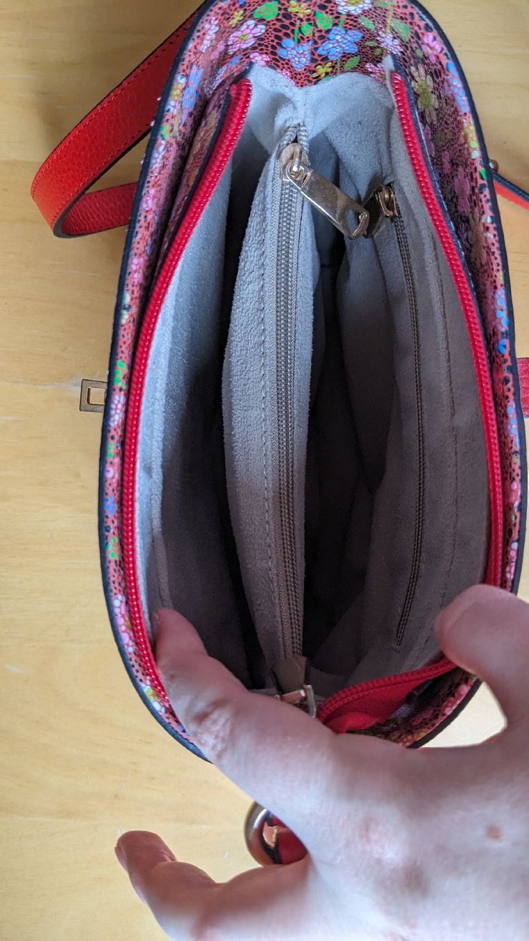 Borse da donna: Leather bag – Nuovo (secondo la descrizione) da Thalwil venduto da kat_d85f 2