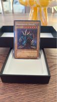 Yu-Gi-Oh! Karte - Dreihoerniger Drache - Secret Rare!