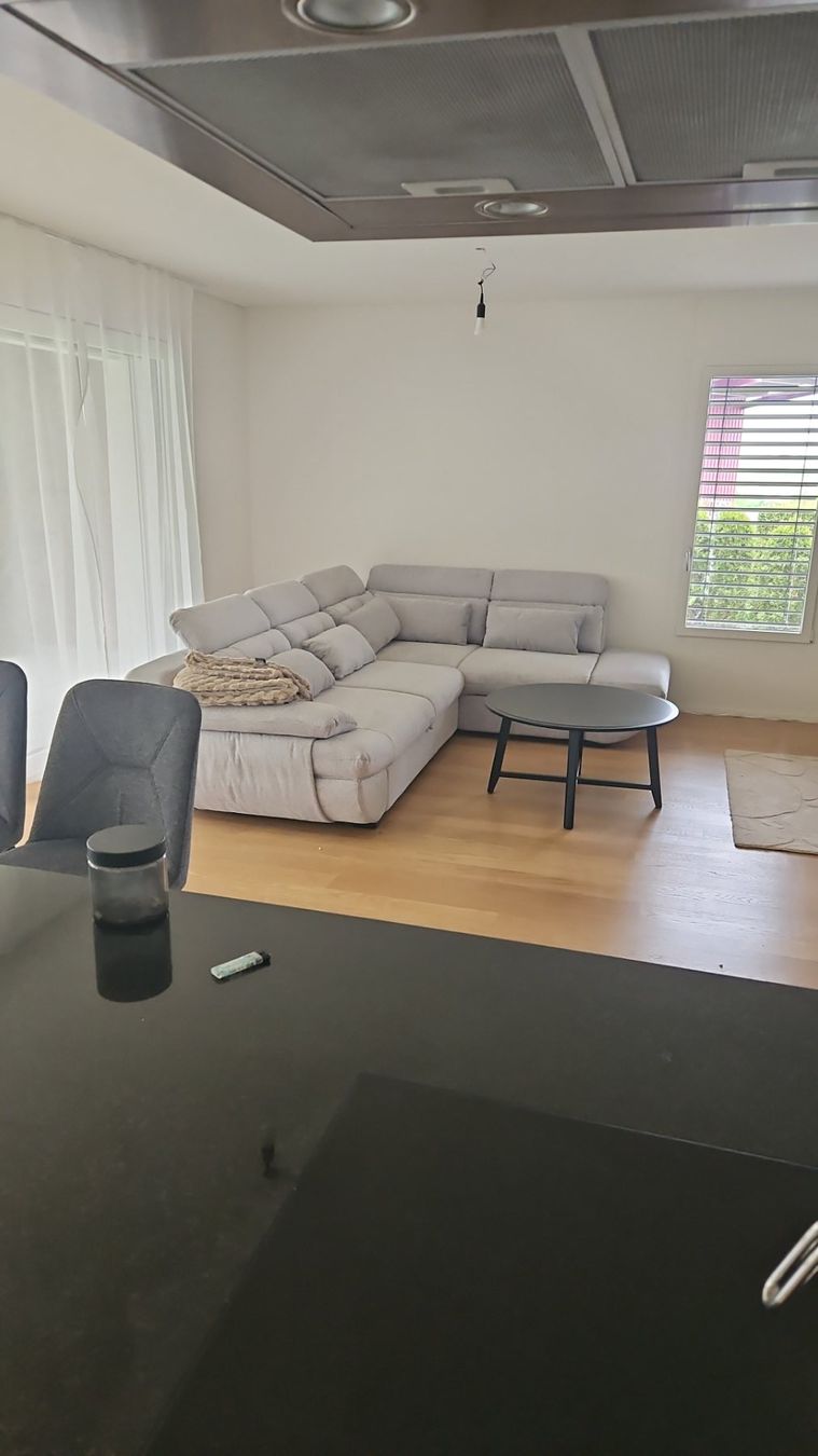 Conforama Sofas: Neuwertige Sofa zu verkaufen – Gebraucht aus Abtwil AG von cos_r8vk 4