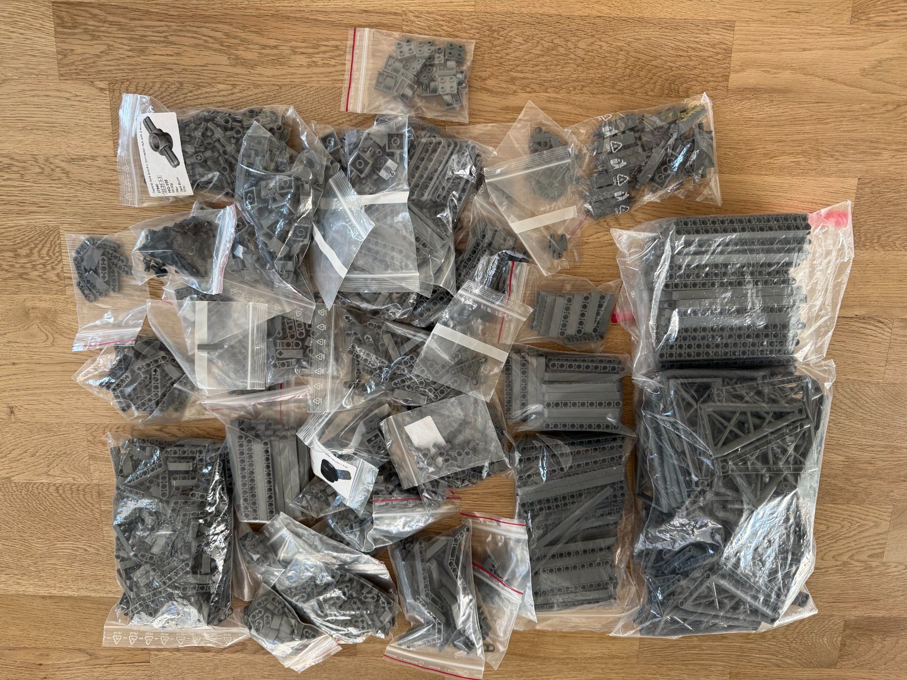 Technics Kit di costruzioni: LEGO 3,3kg TECHNIC-Teile – Usato da Giswil venduto da Raglauna