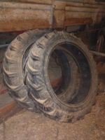 biete ein paar Doppelrad Pneu zum Verkauf an. 12,4-36