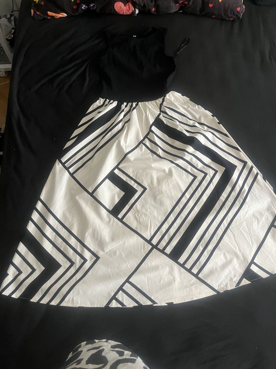 C&A Kleider: C&A Sommerkleid schwarz-weiss gemustert – Neu (gemäss Beschreibung) aus Olten von sae_82z2