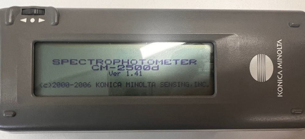 Accessori da laboratorio: Minolta Spectrophotometer CM-2500D – Usato da Niederdorf venduto da LeptonAG_Labor 5