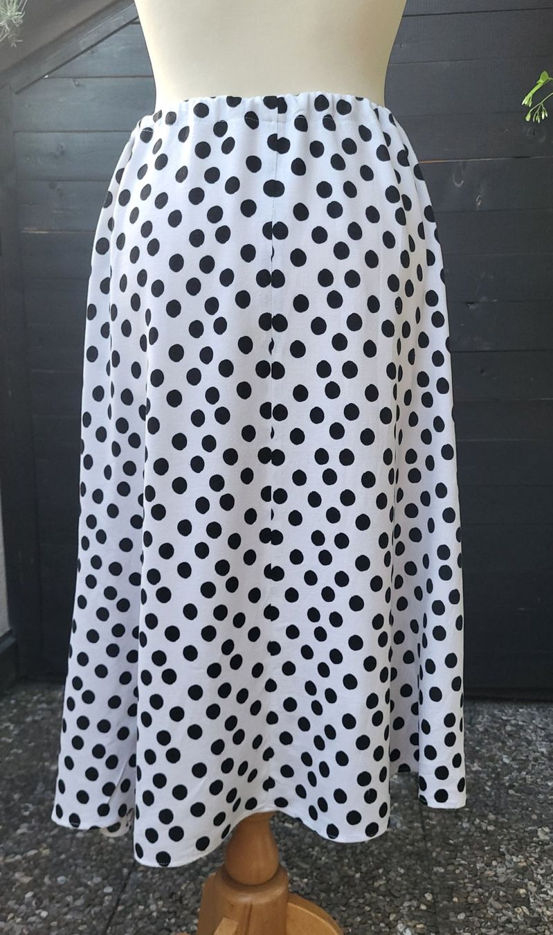 Gonne: Jupe en lin – Nuovo (secondo la descrizione) da Fribourg venduto da VictoriaShop7 1