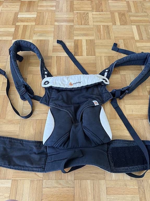 Ergo Baby Marsupi portabebè: Ergobaby Babytrage + Newborn Einsatz – Usato da Winterthur venduto da mic_wc2b
