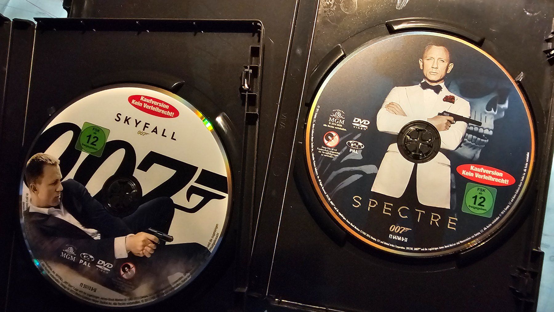 Tutti i DVDs: James Bond DVD's – Usato da Niedergösgen venduto da ren_9gqr 1