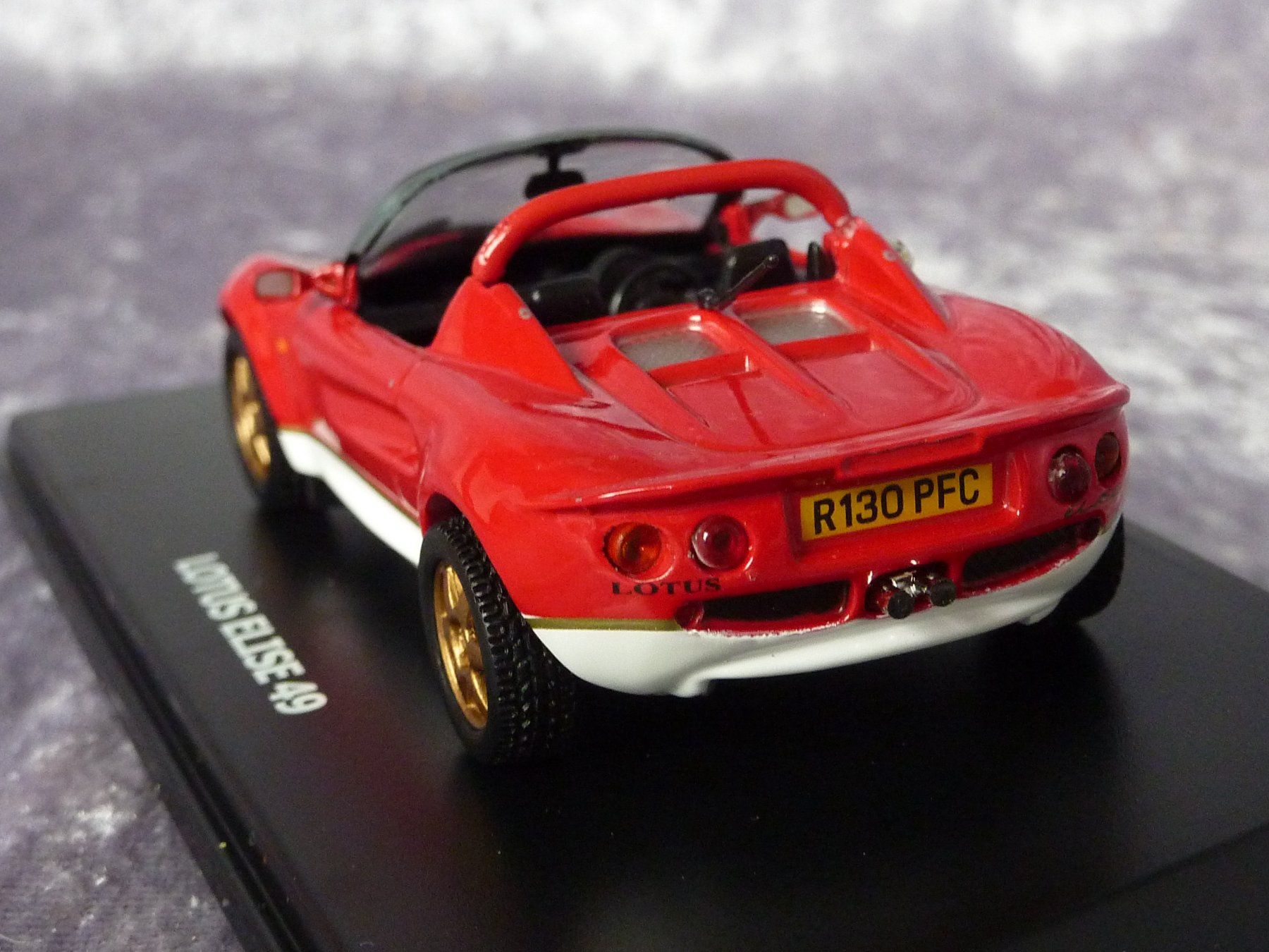 Lotus Modellini d'auto: Lotus Elise rot 1:43 – Nuovo e nell'imballaggio originale da Dürrenäsch venduto da modellautos4you 3