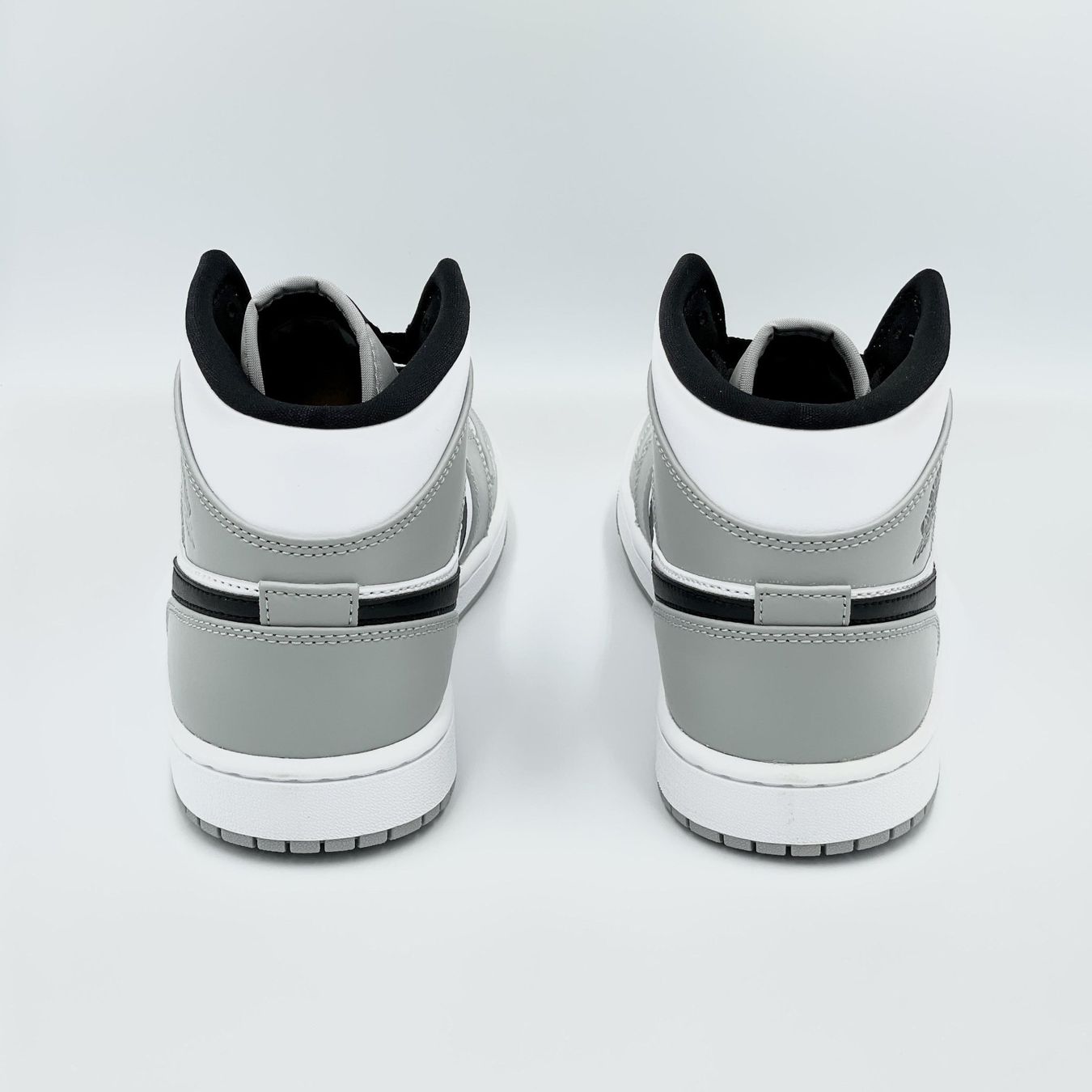 Jordan Scarpe da uomo: Jordan 1 Mid Light Smoke Grey EU 42.5 – Nuovo e nell'imballaggio originale da Erlinsbach venduto da sasneakers 5