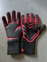 Adidas Predator und Nike Vapor Torwarthandschuhe 9