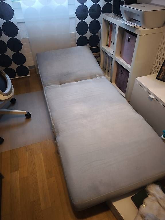 Fauteuils: Bettsofa Grau wie neu! – Neuf (Voir description) à Effretikon par donjuan105 2