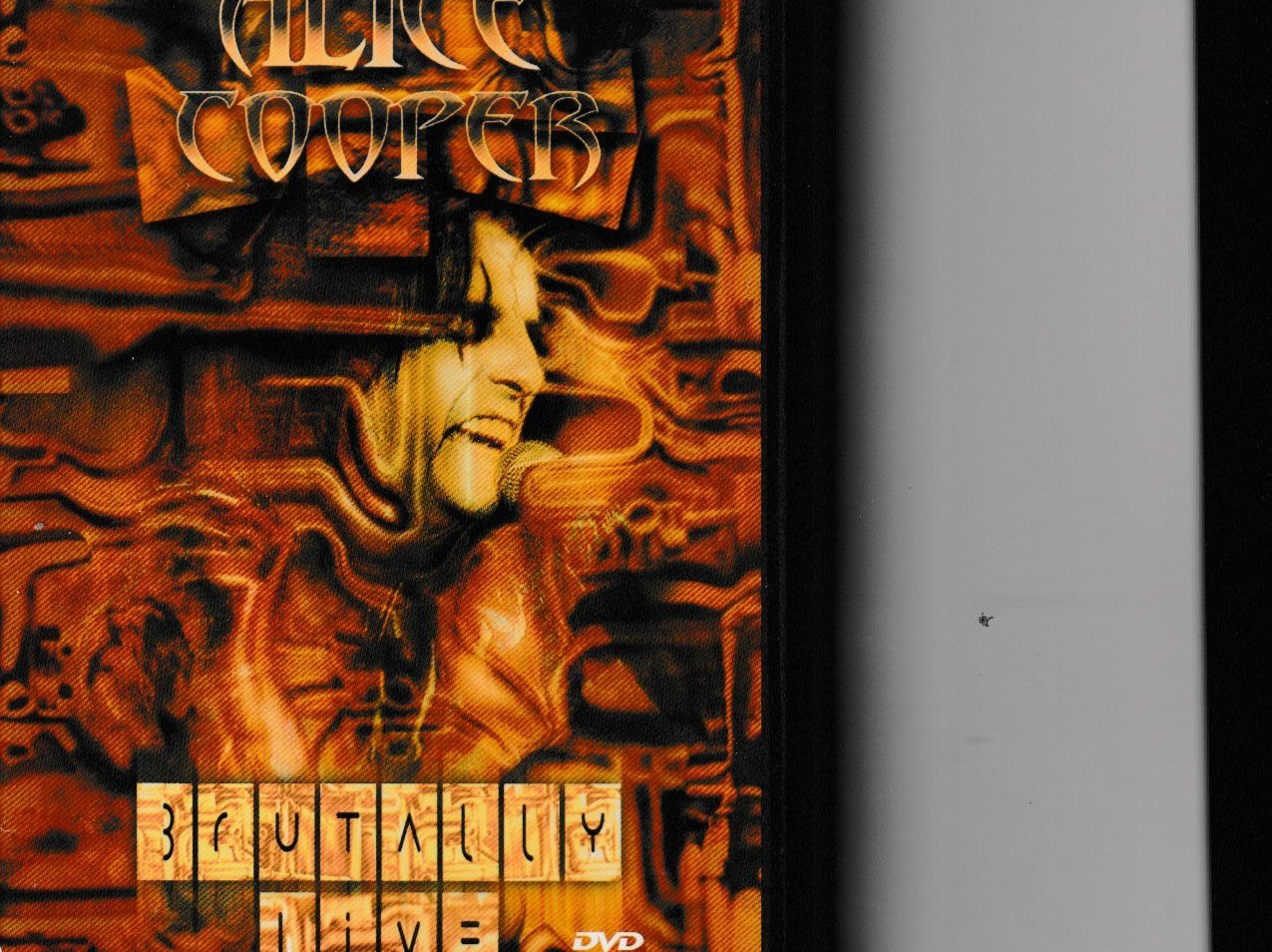 Tutti i DVDs: Alice Cooper - Brutally Live – Usato da Chur venduto da zowie72