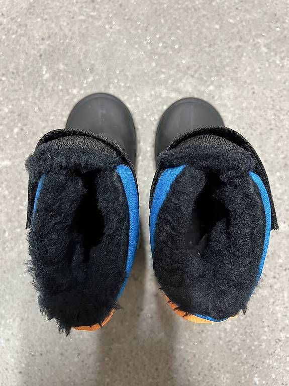 Decathlon Scarpe per ragazzi: Stivali da neve bambino 26 – Usato da Giubiasco venduto da Cardi87 2