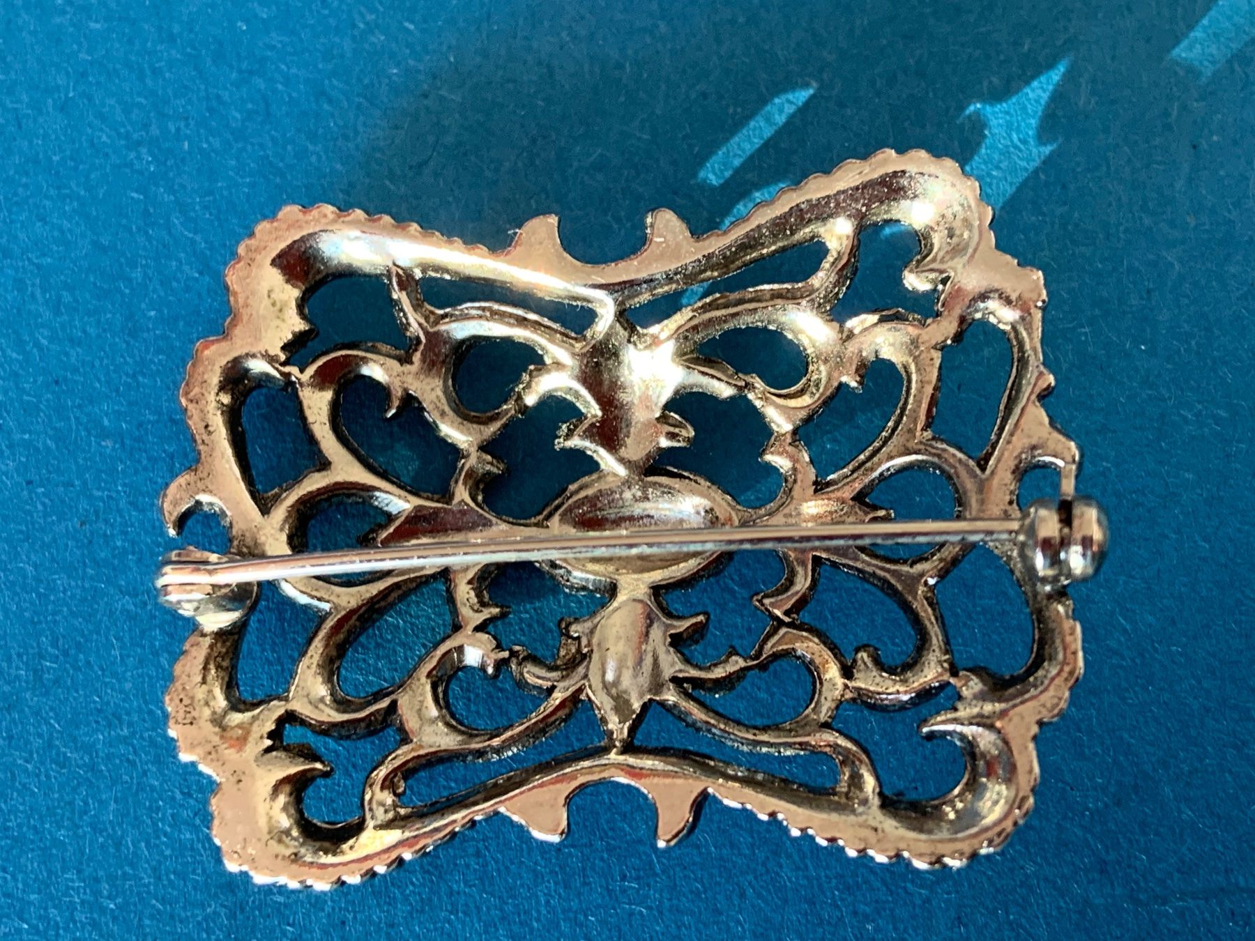 Pendentifs: Brosche Masche – D'occasion à Dittingen par Bellevista 2