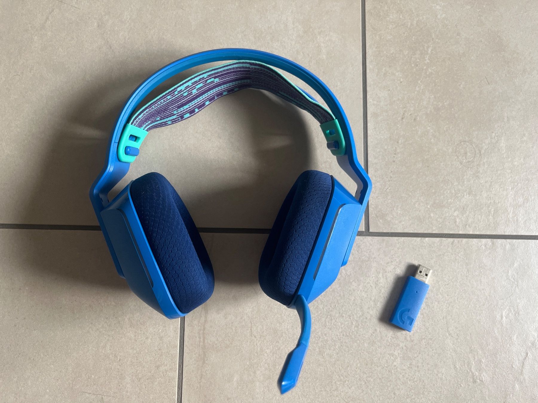 Logitech Kopfhörer: Logitech G733 Wireless Gaming Headset blau PC – Gebraucht aus Hausen AG von SA283 1
