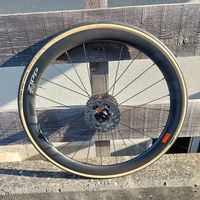 Neu Zipp Carbon Lauräder 303. 