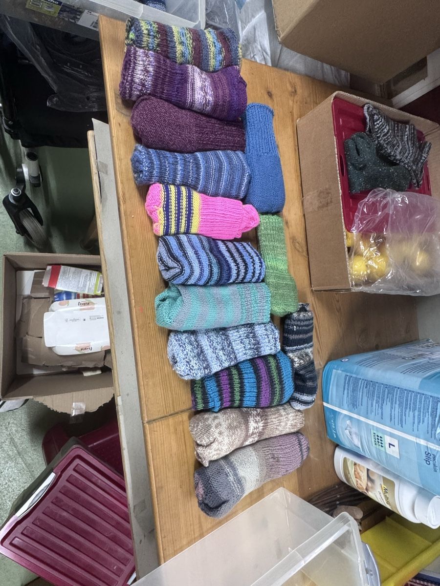 Calze: Selbst gestrickte socken – Nuovo e nell'imballaggio originale da Oberlunkhofen venduto da cwa_qc7v 1