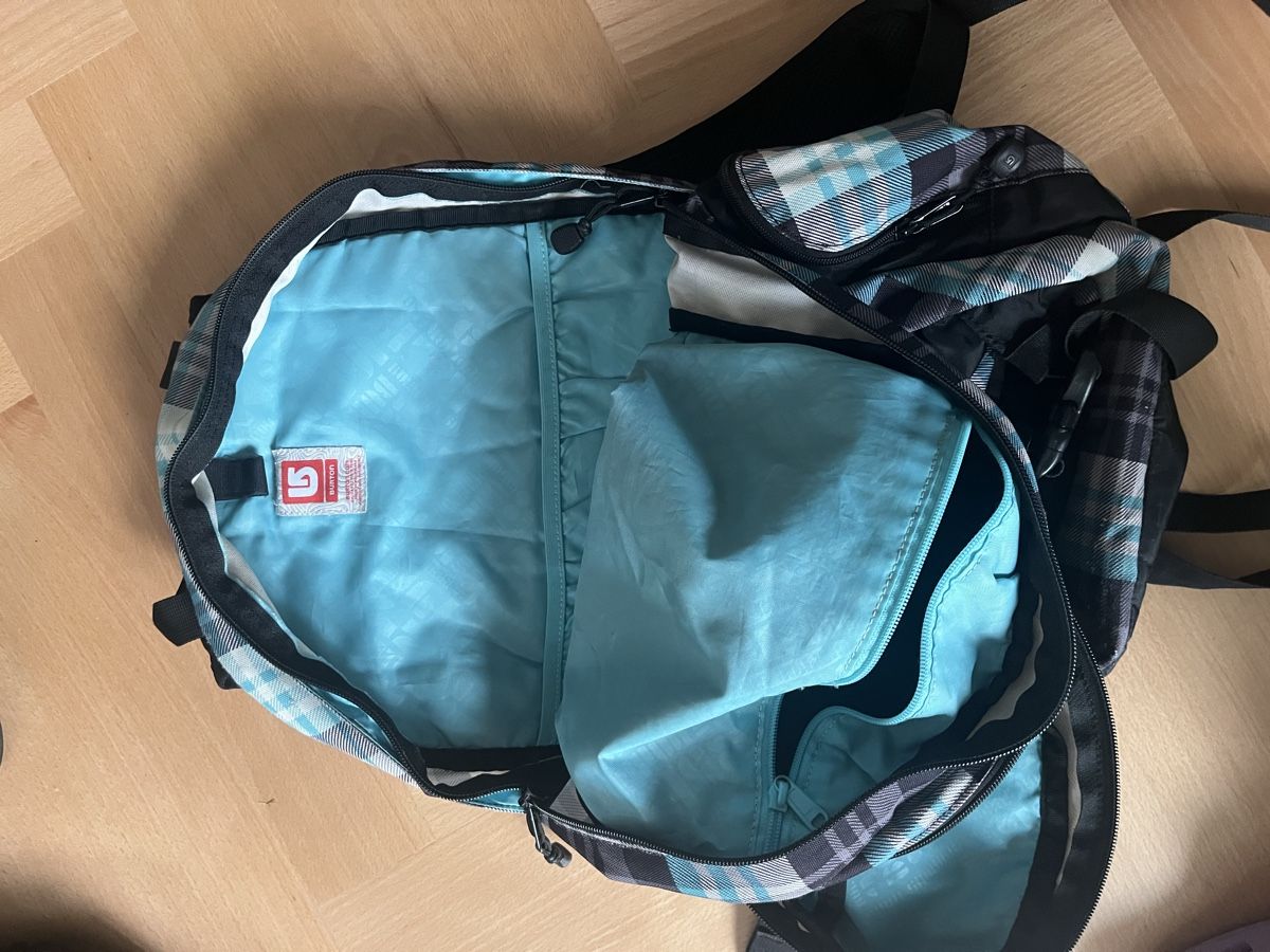 Burton Sacs à dos: Burton Backpack  – D'occasion à Zürich par cat_gm77 3