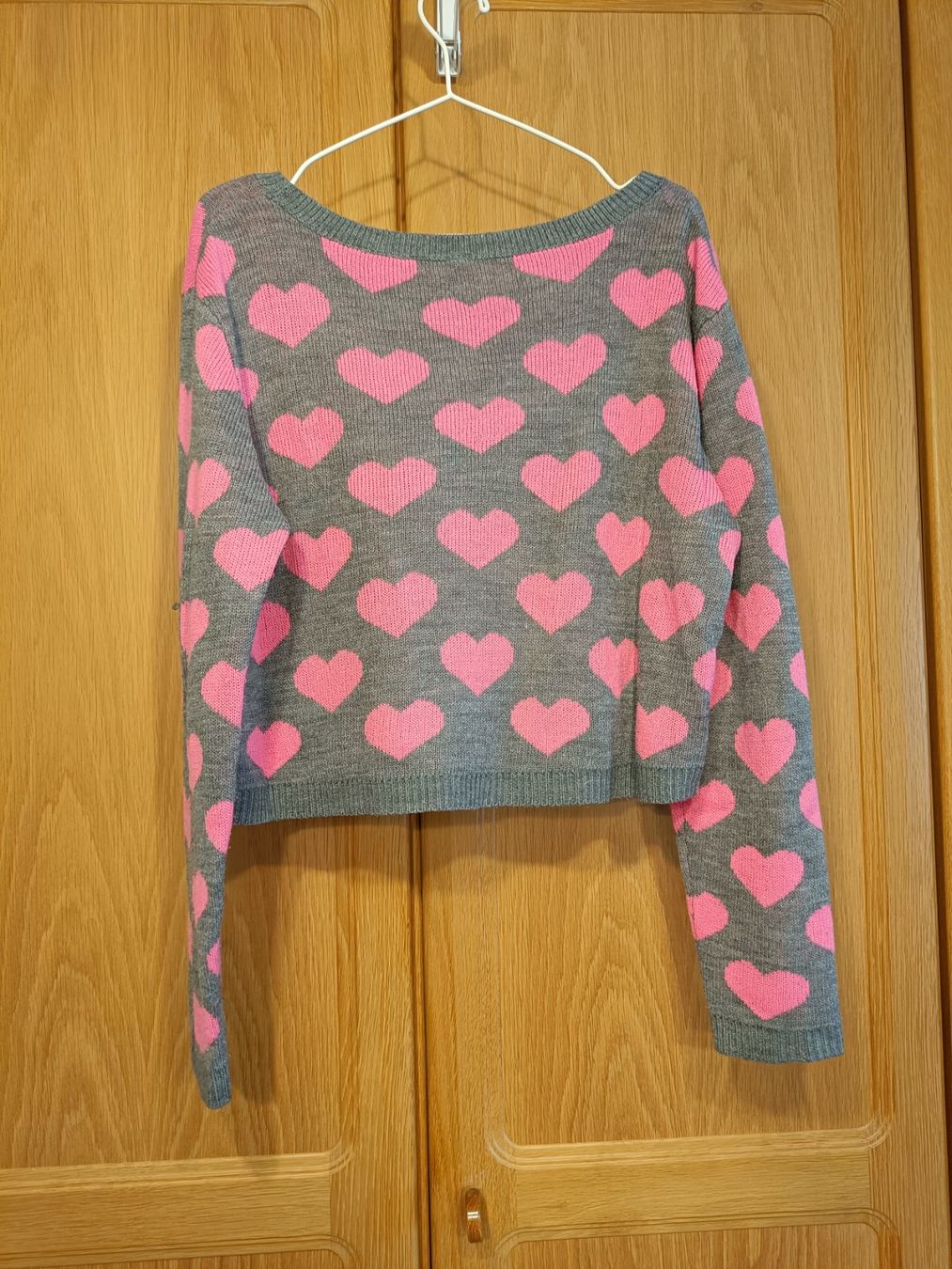 H&M Maglioni & Felpe: H&M Strickpullover Grau mit pinken Herzen Gr. M – Usato da Zürich venduto da Atelier.Second 2