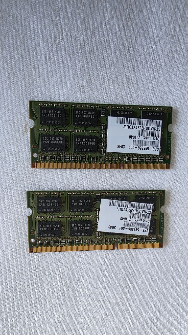 Samsung Schede di memoria: Arbeitsspeicher 2x 2GB – Usato da Dübendorf venduto da Jolenia 1