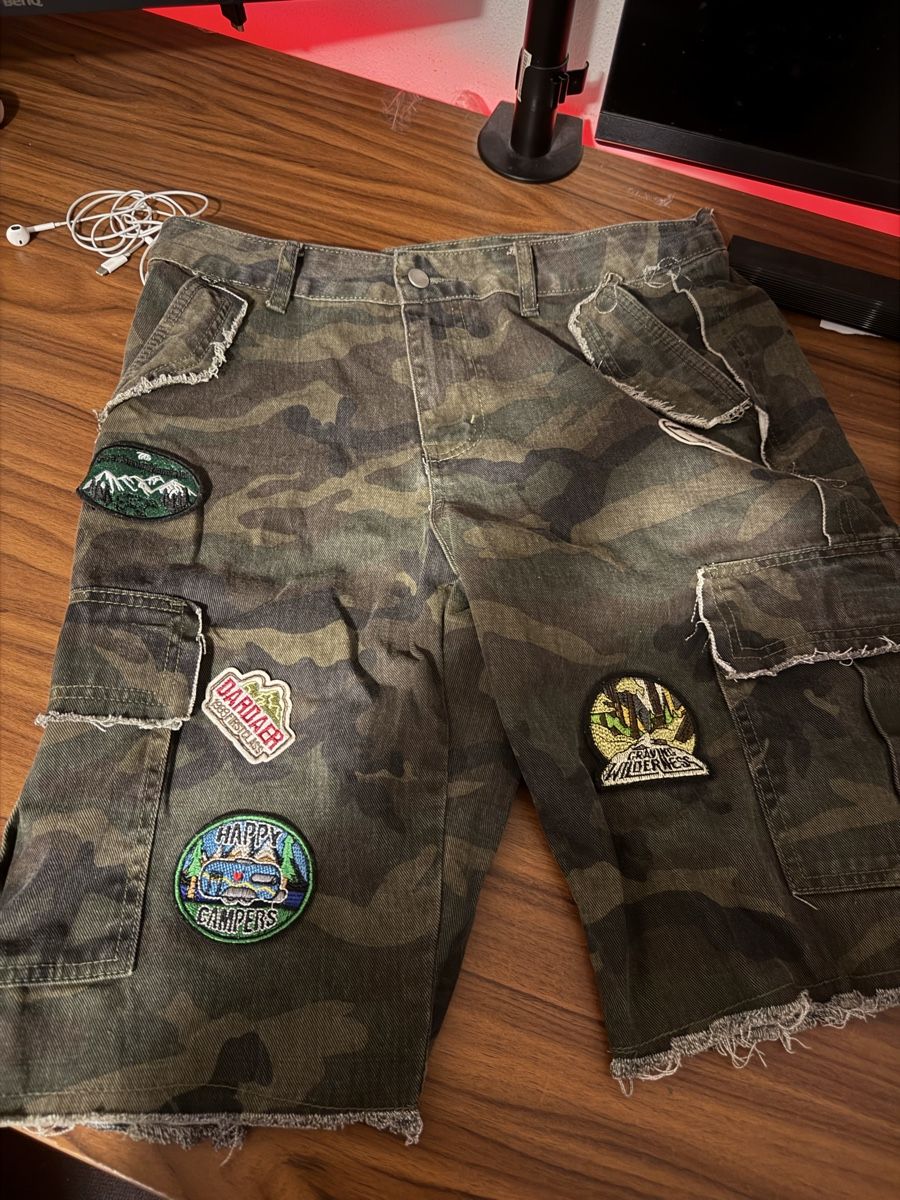 Hosen: Cargo shorts, camo.  – Gebraucht aus Langenthal von N4900