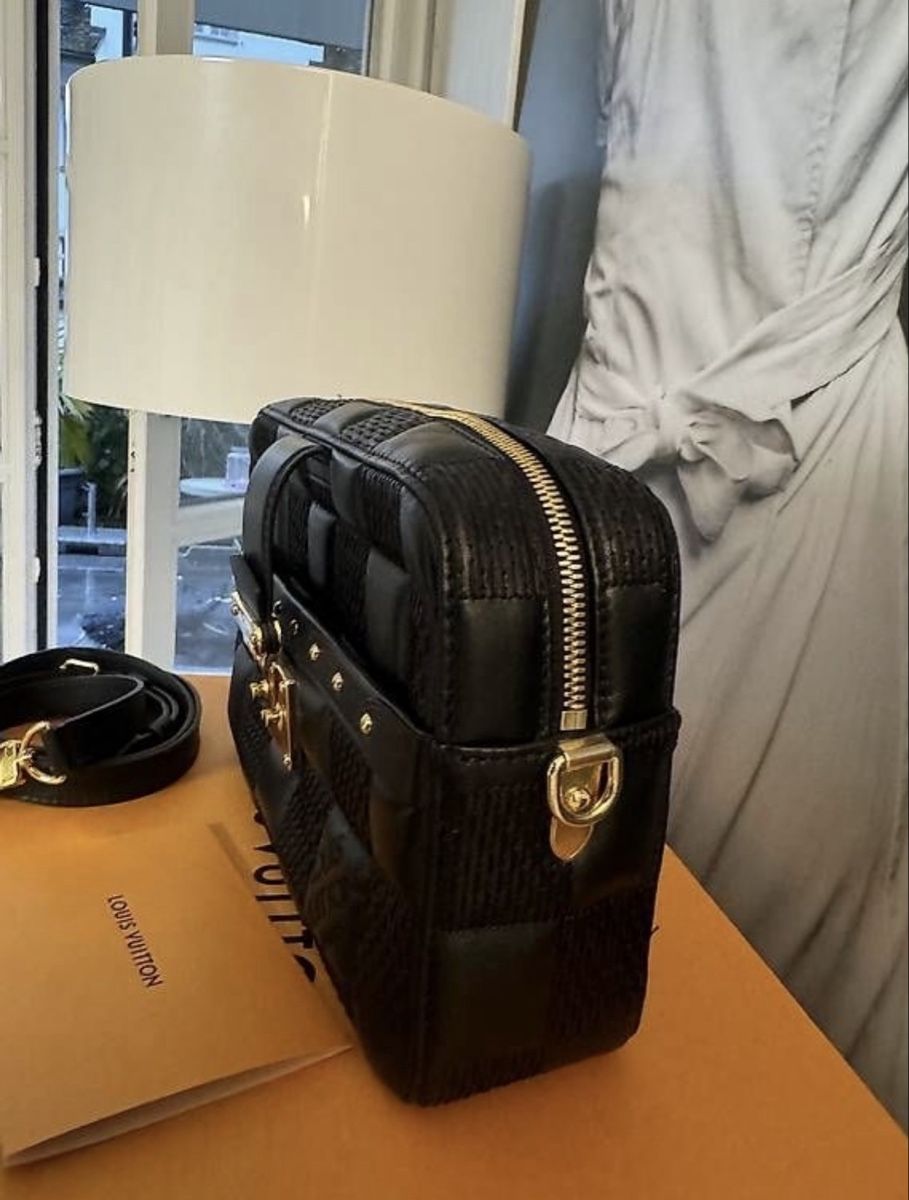 Louis Vuitton Borse da donna: NEUE Louis Vuitton Troca MM schwarz – Nuovo (secondo la descrizione) da Männedorf venduto da Jessiey 4