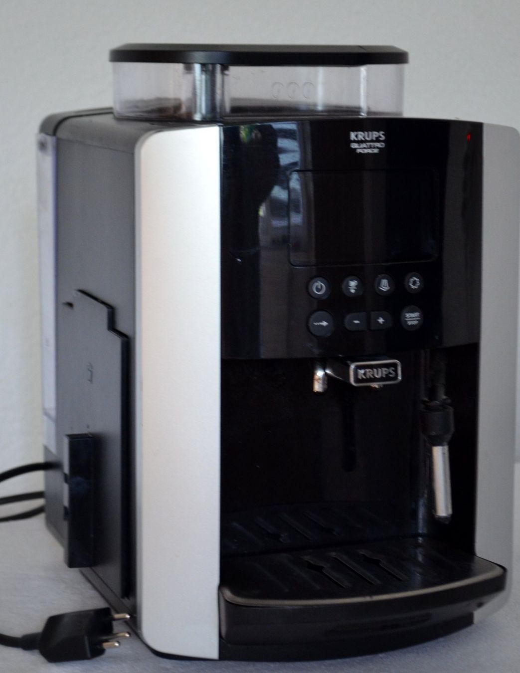 Krups Macchine per caffè & Macchine per espresso: Krups EA81 Kaffeemaschine / Machine à café – Usato da Collonges venduto da arashee 3