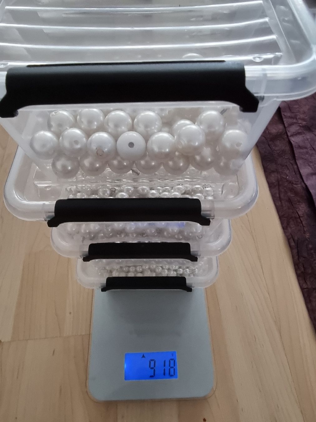 Perle (finte): 918 Gramm Bastelperlen, Schmuckperlen, Weiss – Nuovo (secondo la descrizione) da Glattpark (Opfikon) venduto da Kreative63 1