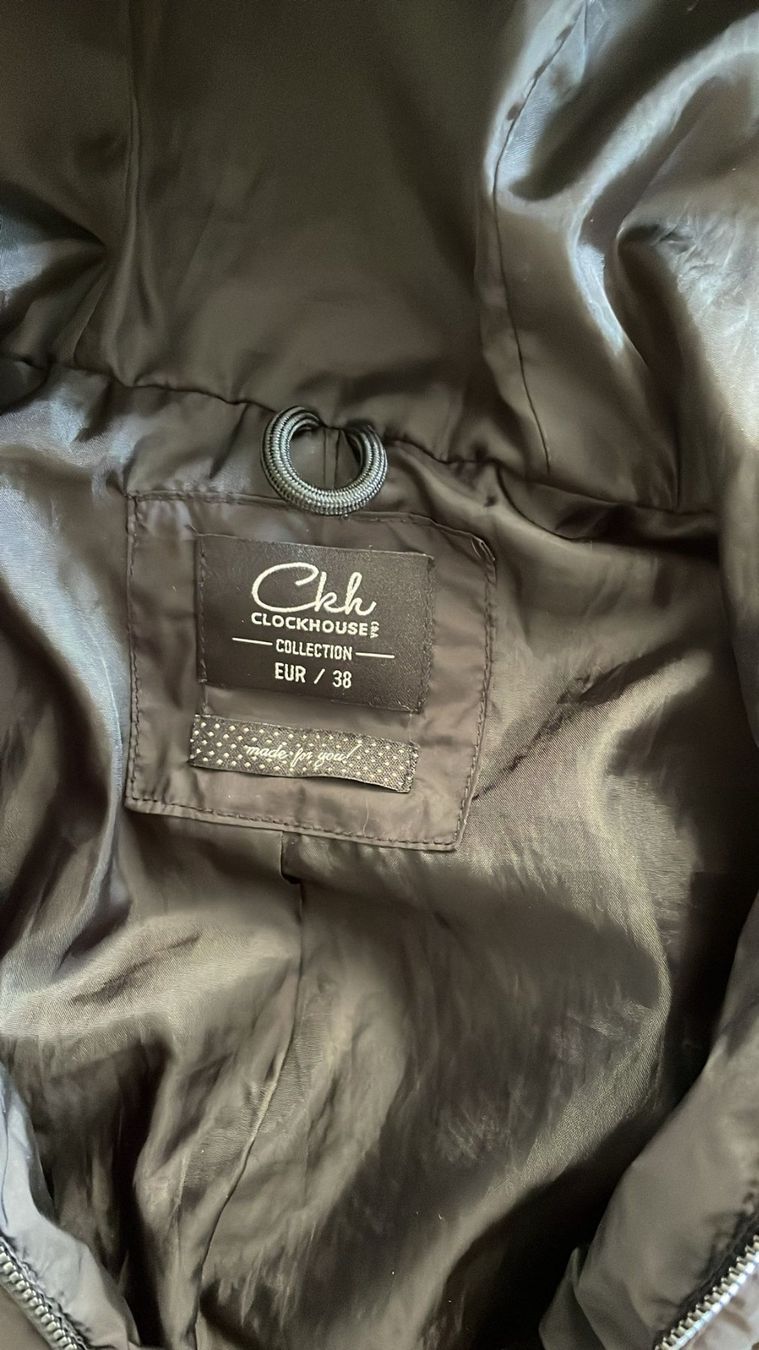 C&A Giacche & Cappotti: Daunenjacke Grösse 38 von C&A Clockhouse – Usato da Wettswil venduto da Venice3 1