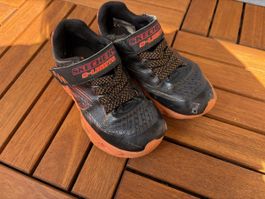 Sneakers Skechers Gr. 26 gratis 