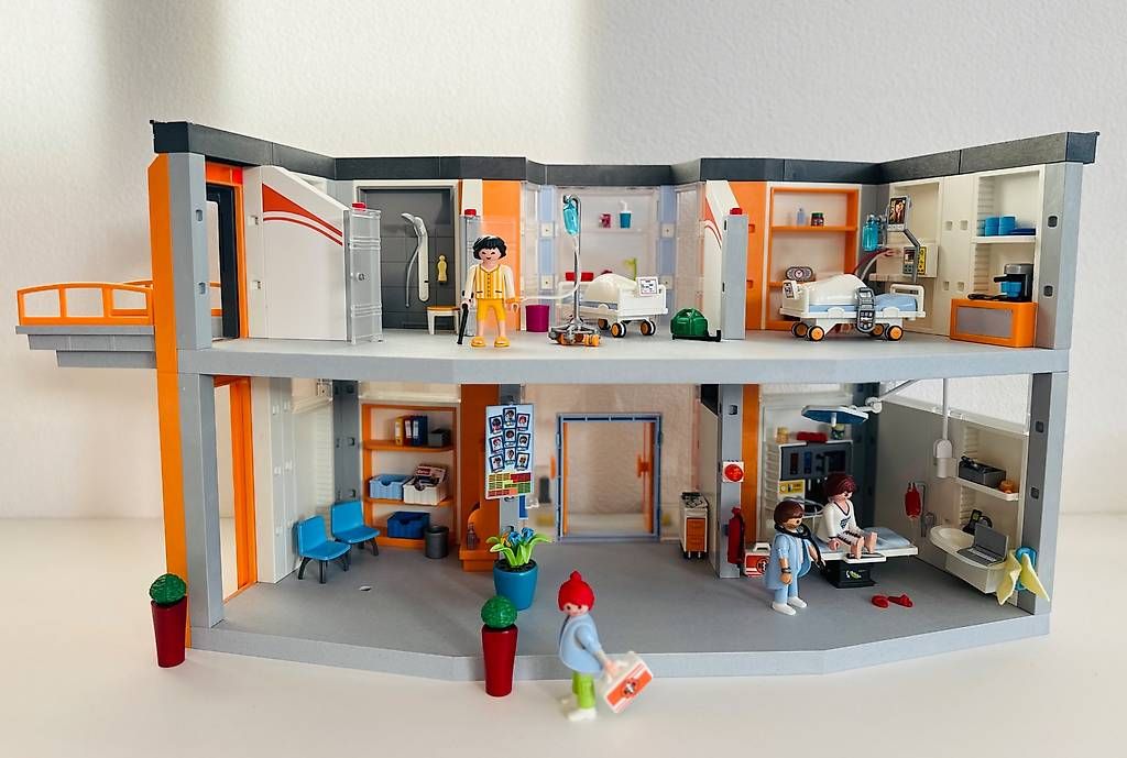 Playmobil Giocattoli: Playmobil Spital 70190 Fr. 108.- – Usato da Wil SG venduto da san_5tzg