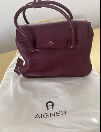 Aigner Handtasche Leder bordeaux neuwertiger Zustand