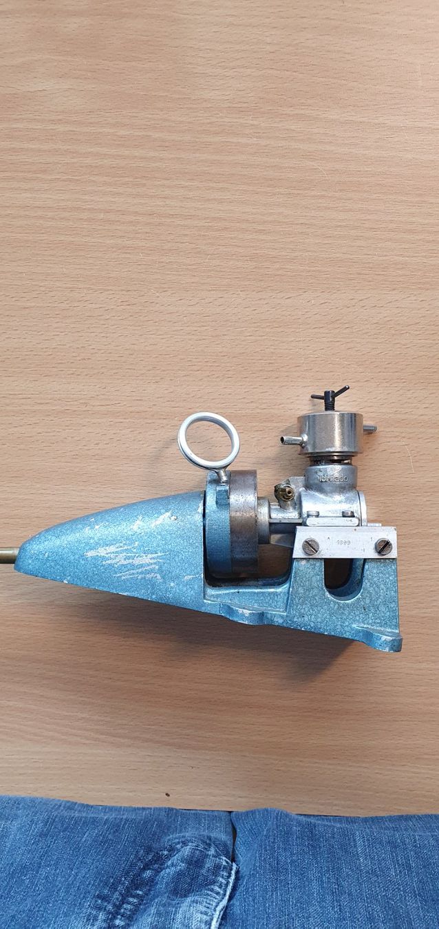 Modellismo RC: Modellmotor Taifun Tornado 2.5 – Usato da Grosswangen venduto da heus 1