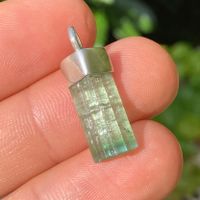 grüner bicolor Turmalin roh Kristall Anhänger Silber 925