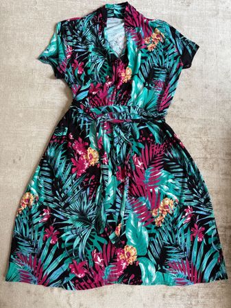 Schickes Jersey-Kleid mit buntem Blumenmuster Gr XL