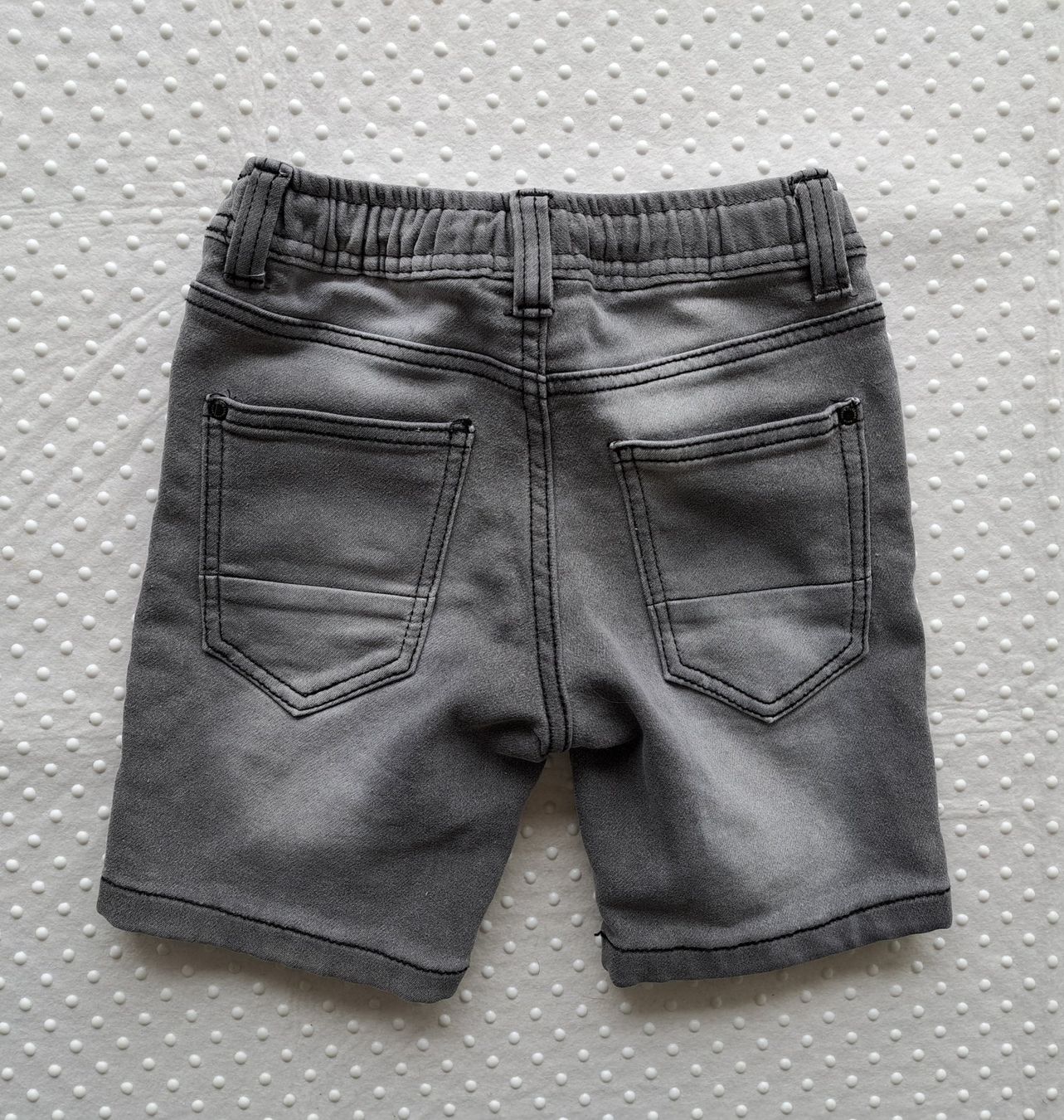 Pantaloni: Coole Alive Shorts, Grau, Gr. 122 – Usato da Gysenstein venduto da joshuas81 1