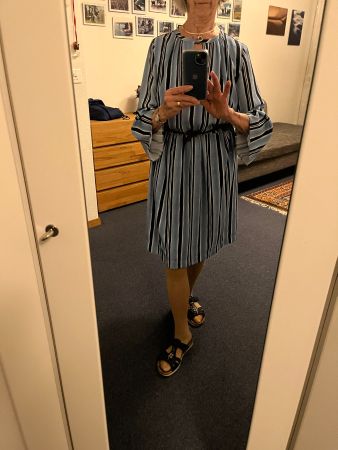 Sommerliches Kleid von Manor, Grösse 38, neuwertig!