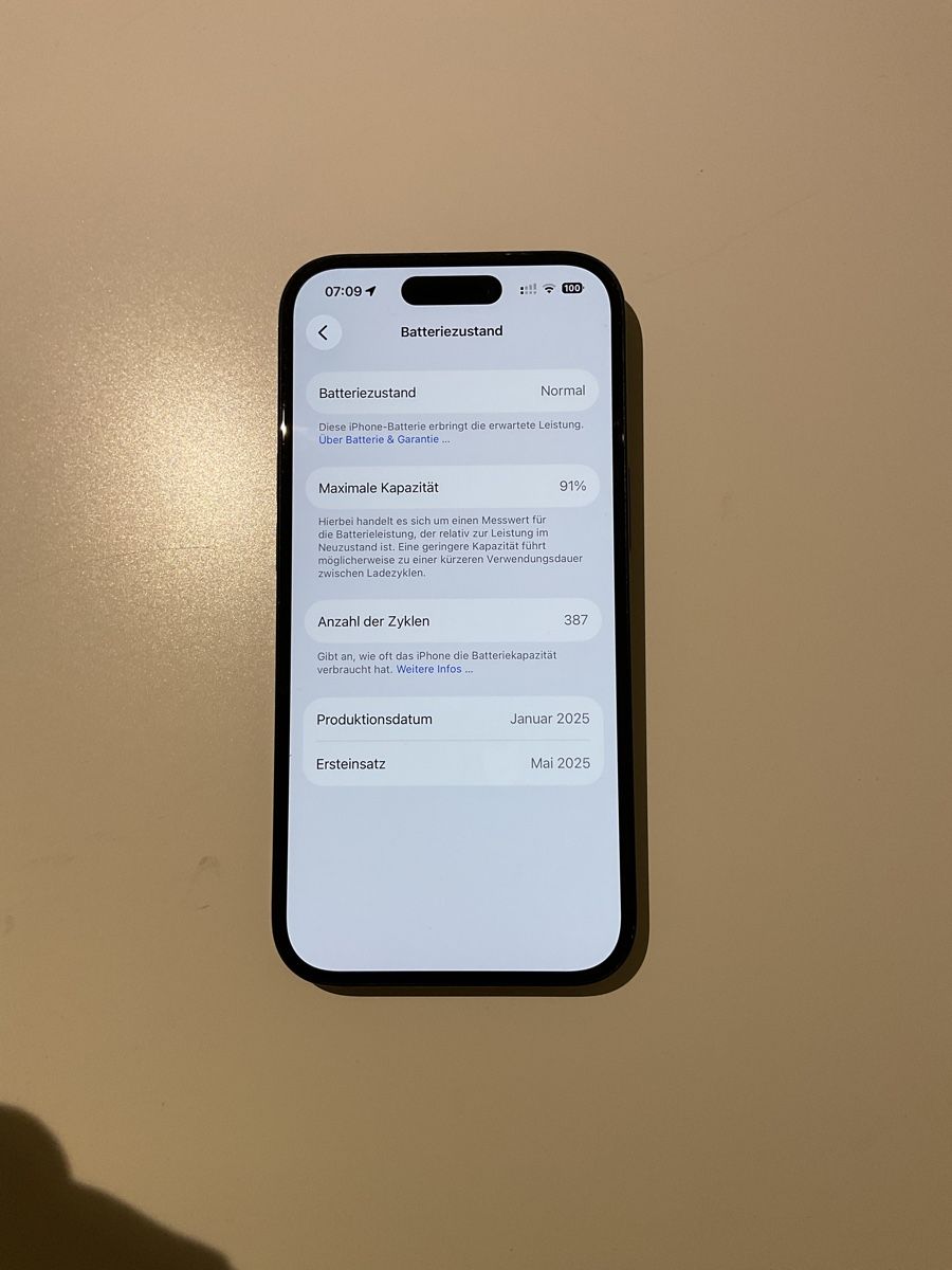 Apple Telefoni cellulari / Smartphones: iPhone 15 128 GB neuwertig – Usato da Wolfhalden venduto da snupiid 3