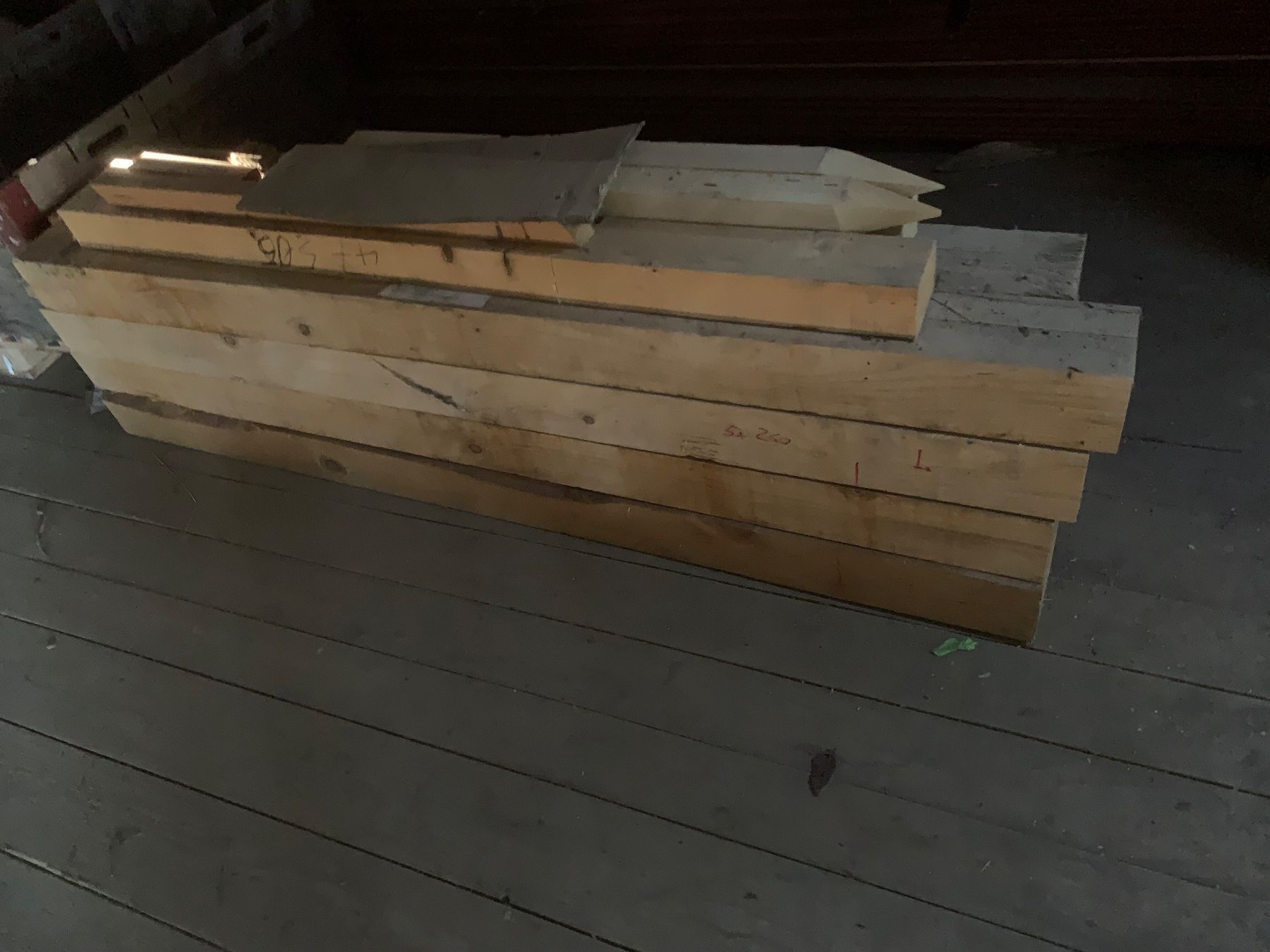 Articles en bois: Holzbalken – D'occasion à Meggen par Summ1912