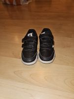 Adidas Kinderschuhe schwarz Klettverschluss gebraucht