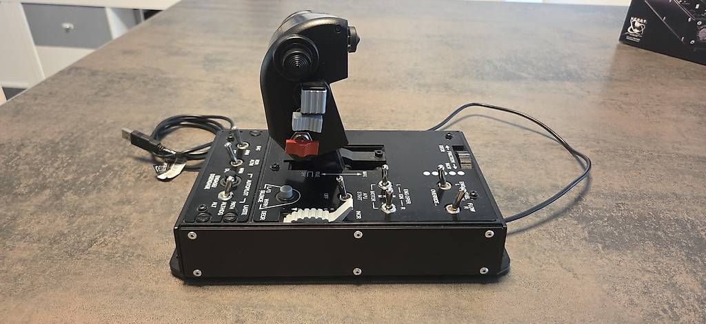 Controller: Thrustmaster Hotas Warthog Dual Throttle – Usato da Vernier venduto da the_p7gg 2