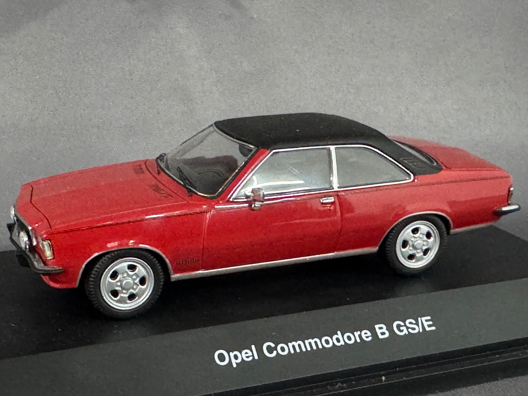 Opel Modellini d'auto: Opel Commodore B GS/E 1:43 Schuco – Usato da Luzern venduto da aa43modelcars-Luzern