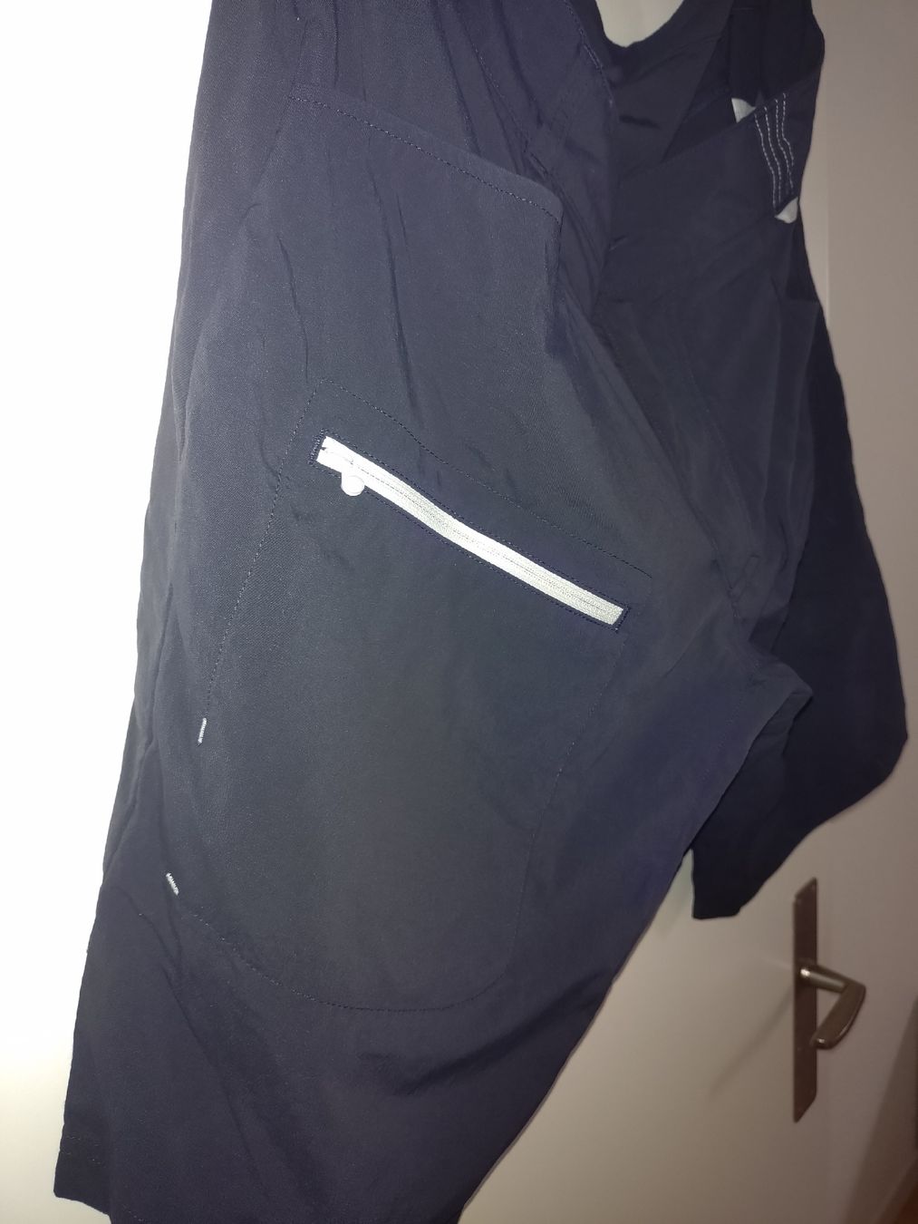 Bergans Pantaloni: Bergans kurze hose XXL – Usato da Adliswil venduto da Napa666 6