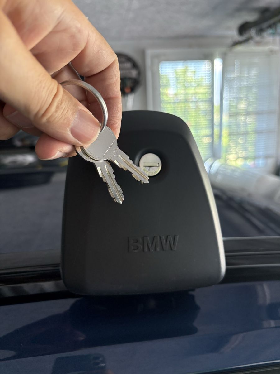 Barres de toit: Original Dachträger BMW – D'occasion à Büttikon AG par wrx225 4