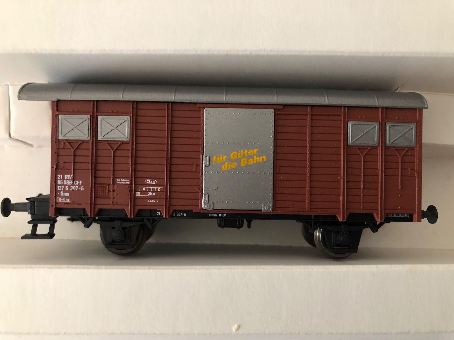 Aku Modellini di ferrovie: Aku Güterwagen NEU – Nuovo e nell'imballaggio originale da Ostermundigen venduto da Garmin03
