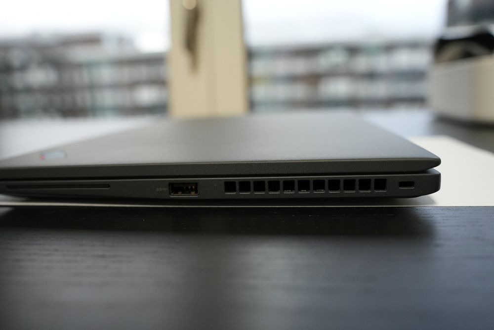 ThinkPad T14s Gen 3 (G3) – Intel i7-1265U, 32 GB, 512 GB SSD 7